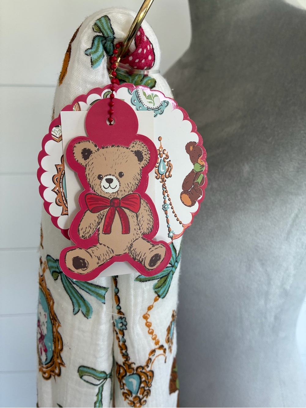 Envogue Reversible Dreamy Cotton Gauze Velvet Blanket, The Charmed Icon Teddy - Picture 5 of 9